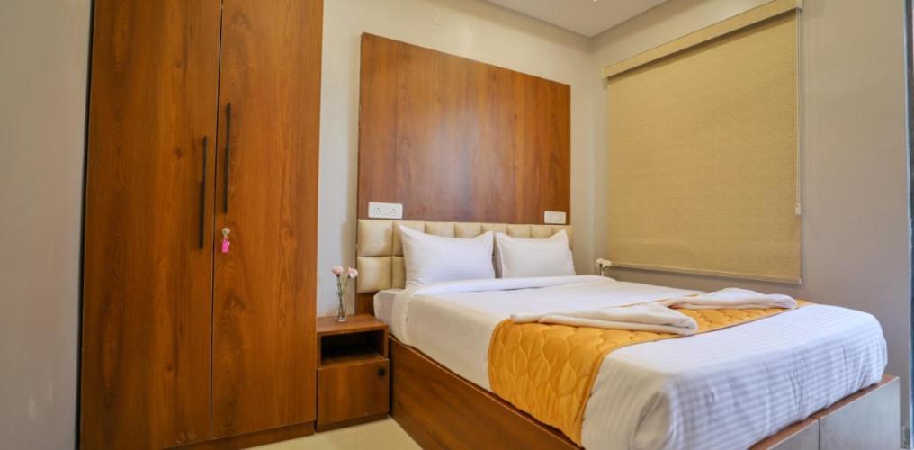 Hotel Ceasta, Beside Us Consulate Hyderabad, Gachibowli Gundipet エクステリア 写真