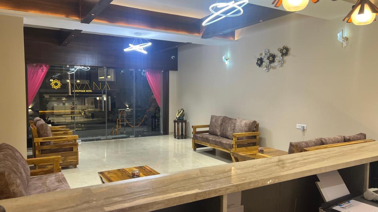 Hotel Ceasta, Beside Us Consulate Hyderabad, Gachibowli Gundipet エクステリア 写真